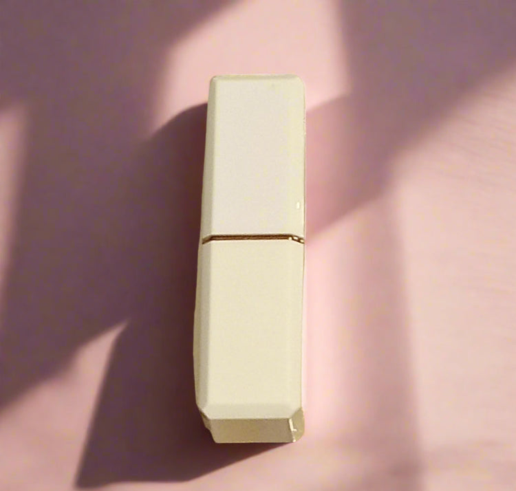 ✨ LadyWolf Lip Kissers Collection – Organic, Vegan & Flavorful ✨